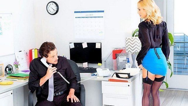 سكس مغتصبين порно: الابن يهيج لما شاف طيز أمه سكس محارم مترجم فيديو اباحي